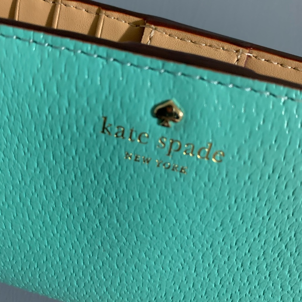 New w/o tags Kate Spade Wallet